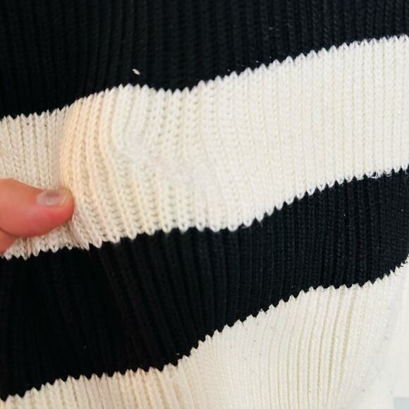 SOON Maternity Jenni Black White Striped Collared V-Neckline Sweater Size Medium - Picture 8 of 8